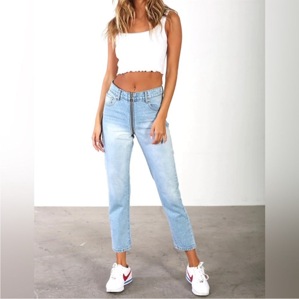 Revice yin Yang crop denim jeans with a zip all the way 29 vintage Vegas Wash